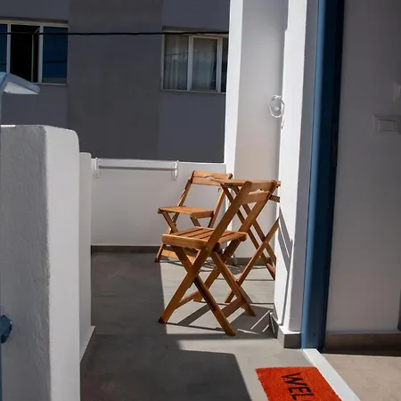 Blue Window - B Apartment